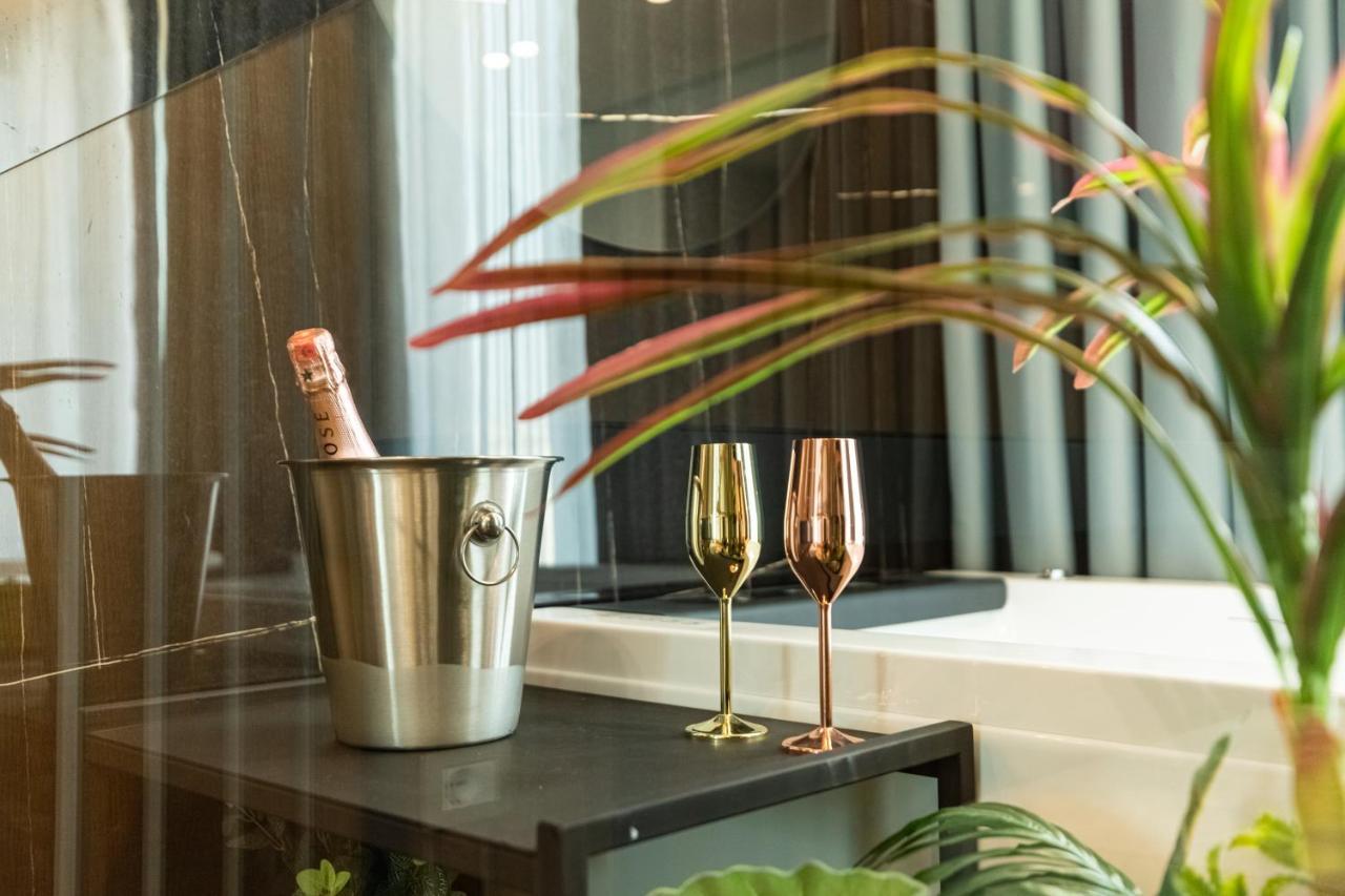Ames Hotel & Spa Vlorë 외부 사진