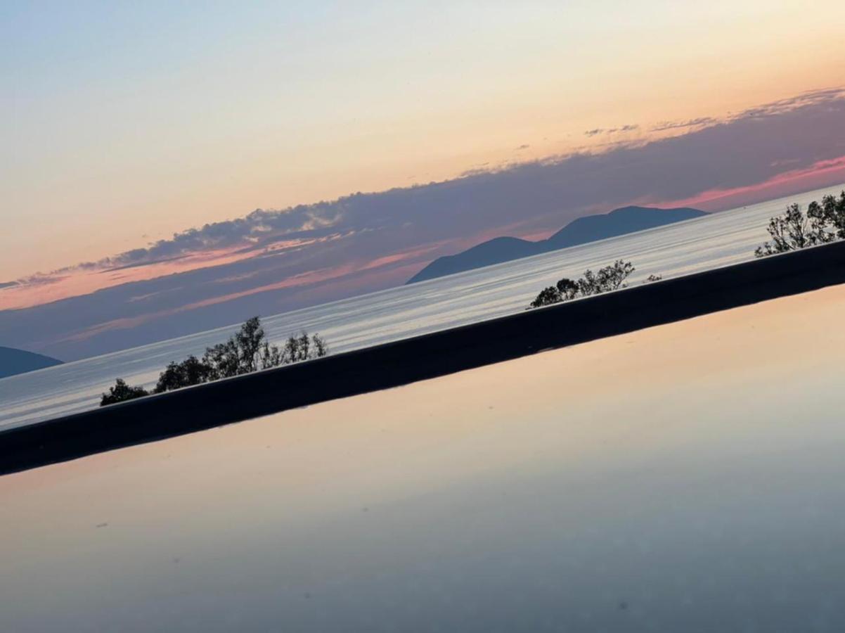 Ames Hotel & Spa Vlorë 외부 사진